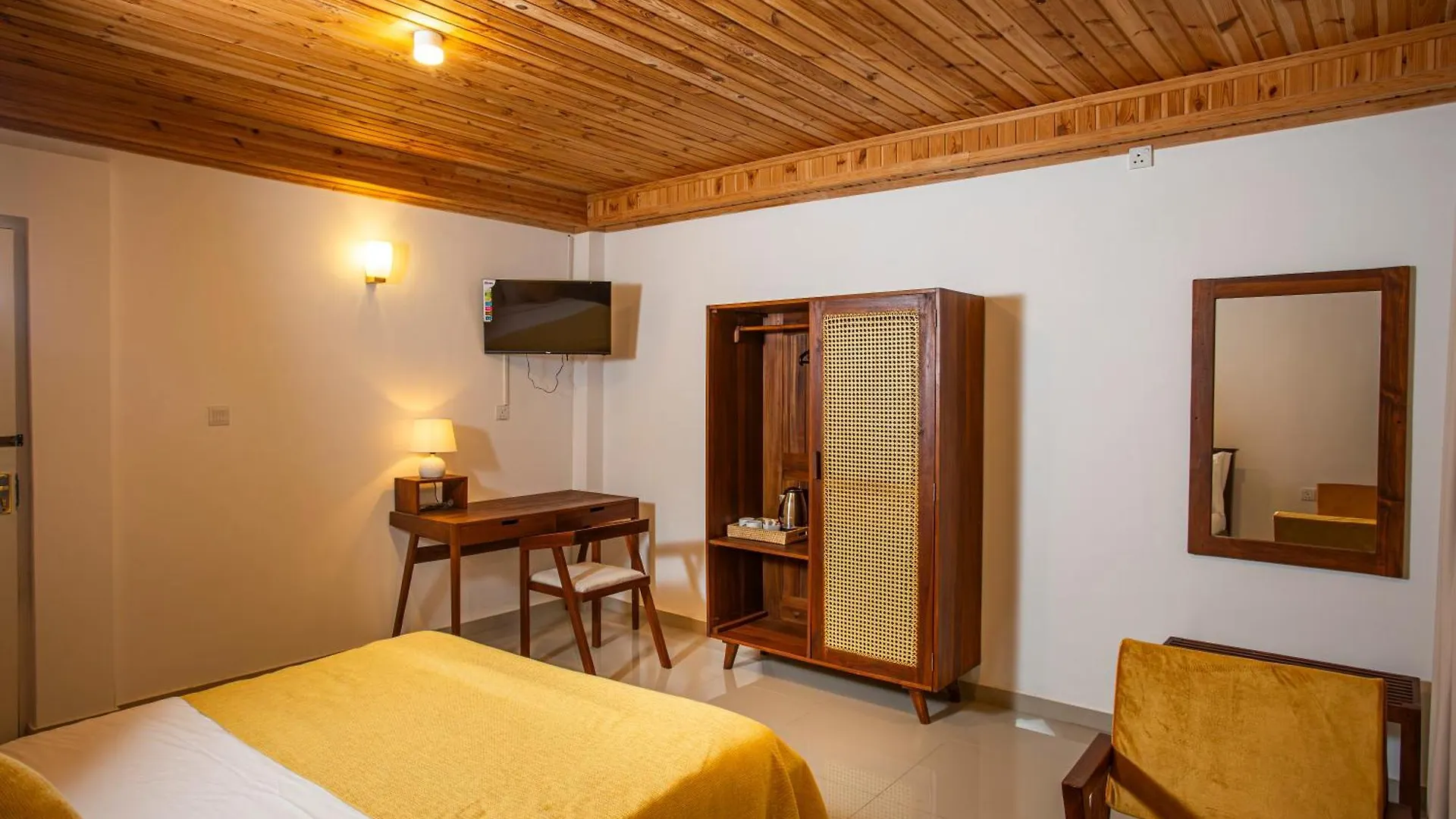 Country Club Nuwara Eliya Hotel